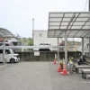 駐車場、喫煙所