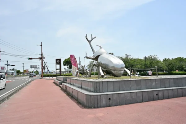 カブトムシ モニュメント