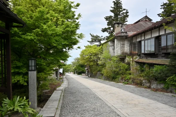 御幸参道本通り