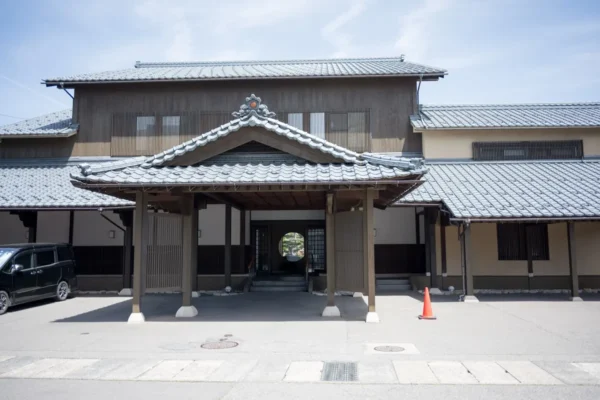 伝統旅館のぬくもり 灰屋