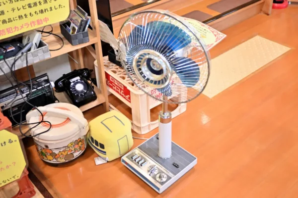 昔の扇風機、レトロ