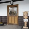 玄関前