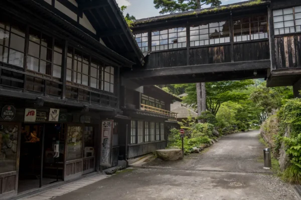 法師温泉 長寿館