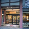 玄関前