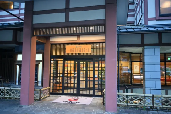 玄関前