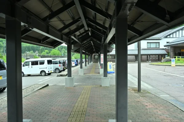 駐車場と通路