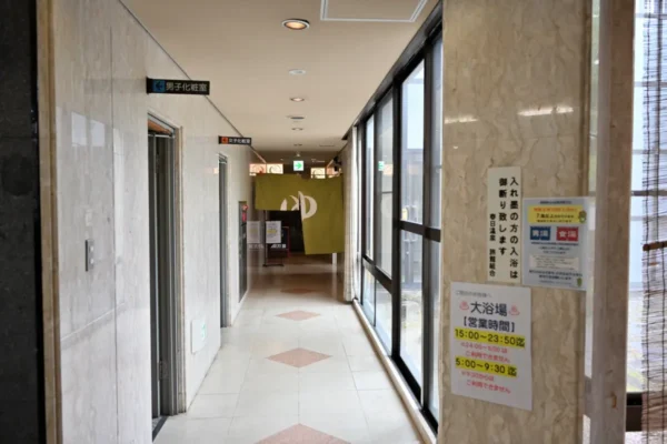 温泉への通路