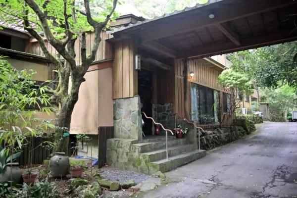 霧島 湯之谷山荘