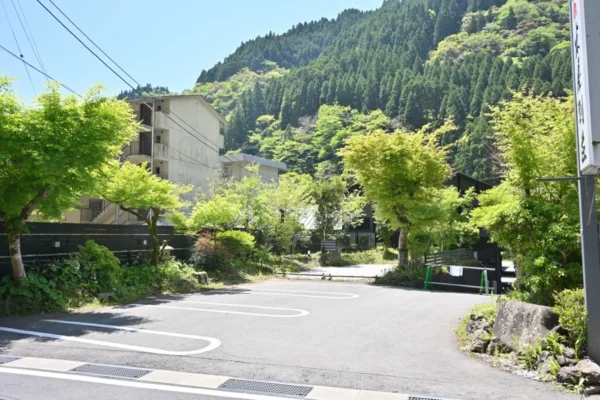 杖立温泉 米屋別荘 駐車場