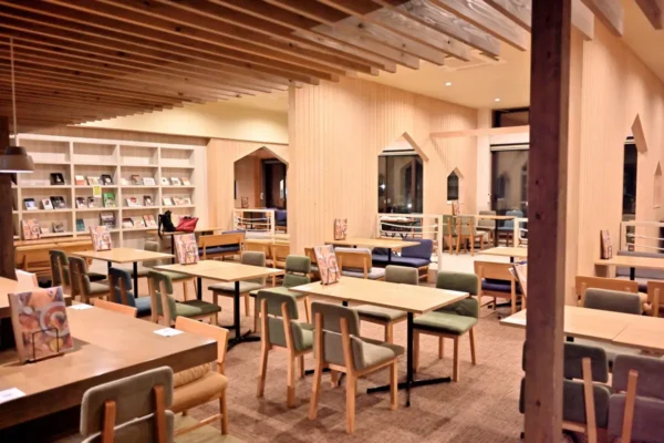 休憩所、テーブル