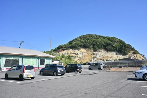 なぎさ温泉プール駐車場