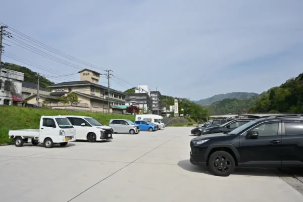 三朝温泉 駐車場