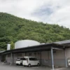 温湯温泉 湯～ぱれあ 外観、駐車場
