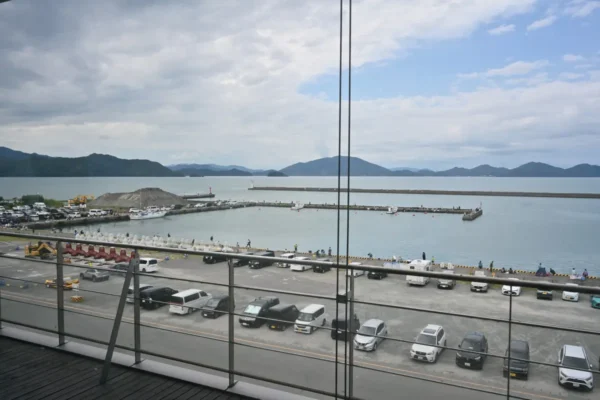 小浜漁港、日本海