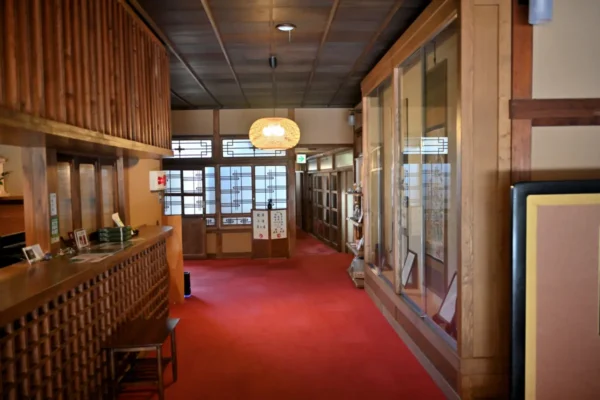 フロント・通路