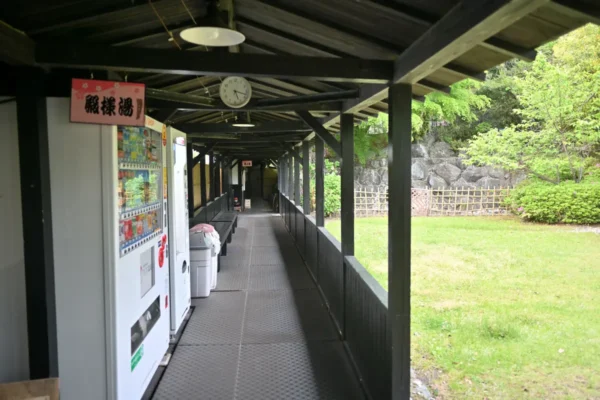 中庭通路