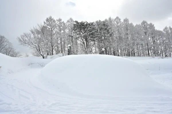 猿倉温泉 鳥海荘 周辺風景・駐車場