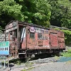 古びた列車