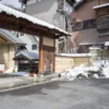玄関前