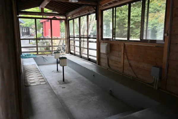 白根温泉 大露天風呂 薬師之湯