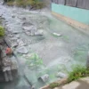 温泉の川
