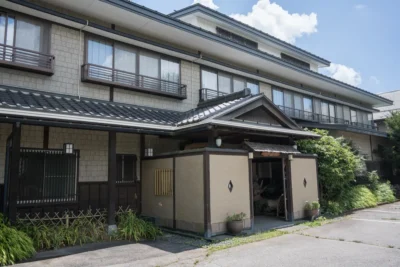 日帰り温泉 高原旅館 野辺山荘