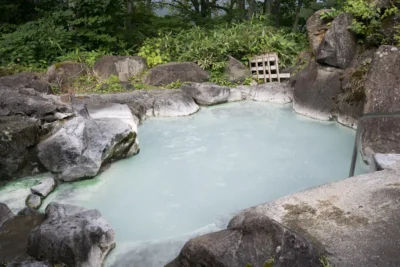 新潟県ランキング9位 日帰り温泉 燕温泉 黄金の湯