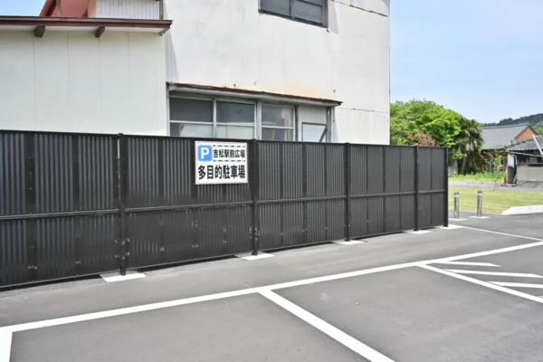 吉松駅前広場 多目的駐車場