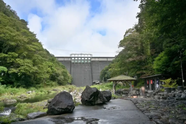 湯原温泉 砂湯 長寿の湯、湯原ダム