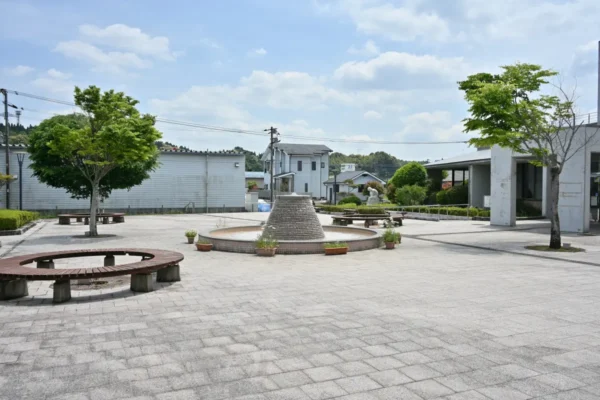 庭、ベンチ